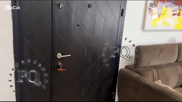 Two Stepsisters lured the delivery guy to chill with them and it ended them fucking him