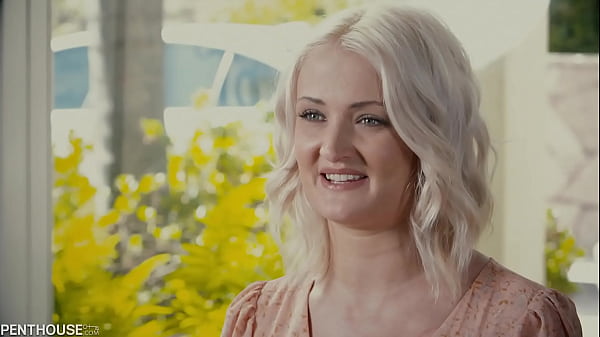 PenthouseGold.com - Blonde Newcomer Zoe Sparx Gets Covered In Cum After Steamy Sex Session  