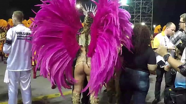 Tudo que voc&ecirc; n&atilde;o viu na televis&atilde;o nos bastidores na prepara&ccedil;&atilde;o para o desfile de Carnaval 2019