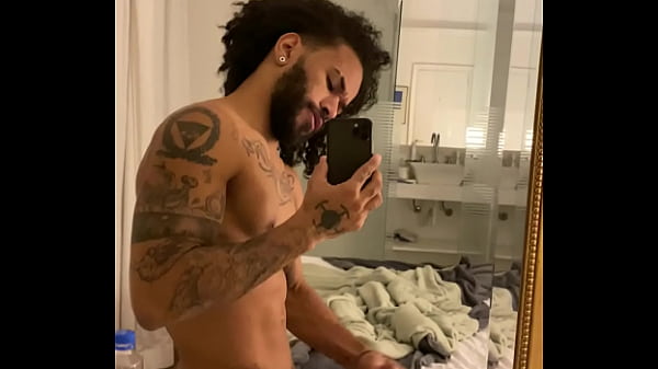 tes&atilde;o matinal, punheta e muita porra 