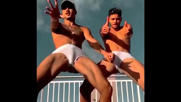 Dan&ccedil;arinos gostosos instagram