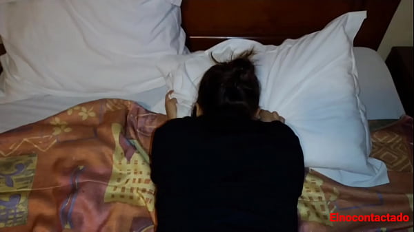 Sexo ANAL amateur a peque&ntilde;o culo duro y apretado