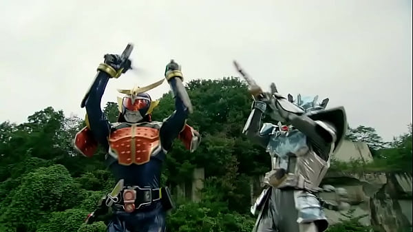 kamen rider h&igrave;nh d&aacute;ng tối thượng