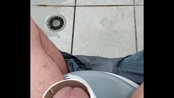 Latejando com um rolo de papel higi&ecirc;nico