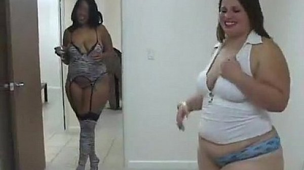 Chubby ladies giving blowjobs