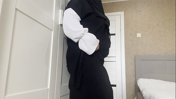 MILF in hijab jerks tight pussy hard and cums