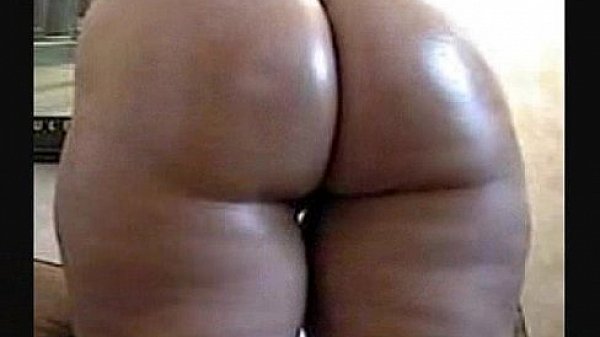 FULL-BODY TWERK BANGING