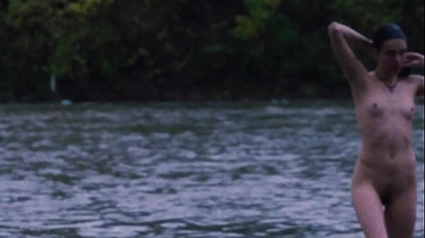 Margaret Qualley in DONNYBROOK