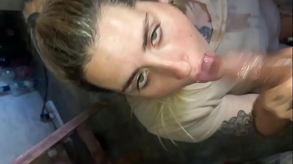 La gordita mas petera le gusta mucho chuparla que delicia  