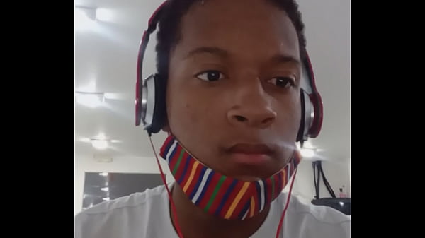 I am liking music on I.T course, but I can't masturbate myself cause there is a public zone 