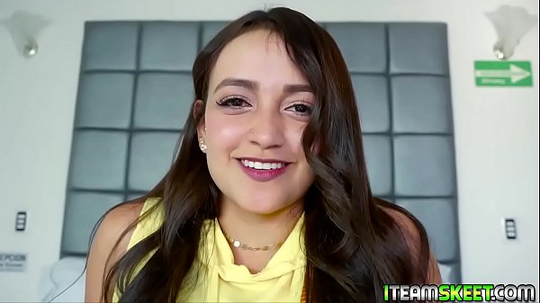 Cameron Bell looks cute in her sunglasses as she takes a tour of the city Then she makes her way back to the hotel to take a huge man meat