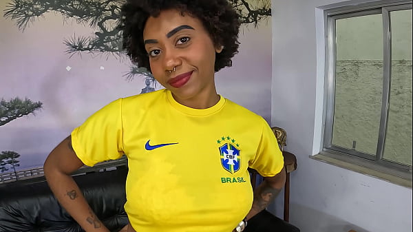 Na sua segunda vez fazendo anal ela surpreende levando ferro - Ana Sasuga  