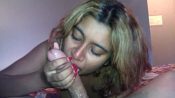 Indian Girl Gives Head Oral