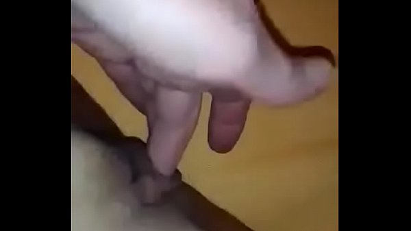 ela adora bate uma at&eacute; gozar