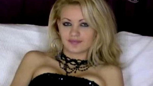 The Hottest Blonde Camgirls!