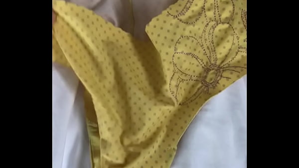 Neighbor wife&rsquo;s dirty underwear from her bathroom  