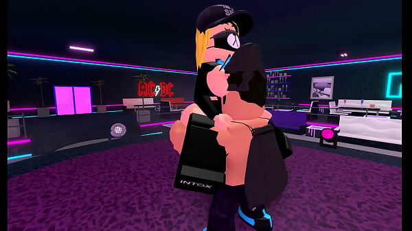 Thick Roblox Milf gets banged in a stripclub at 4 Pm  