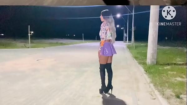 MOTOQUEIRO FUDENDO PUTA NA RUA