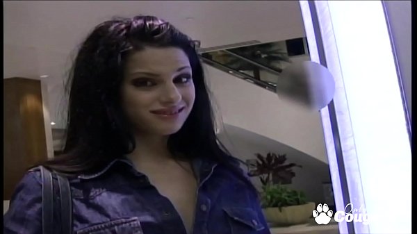 Cute babe Lola Banks sucking and fucking hard cock 