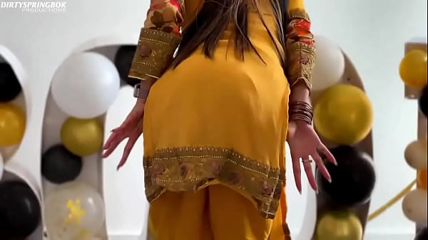 Haram Kuriiiii Celebrating 300k! WATCH the full video on all platforms!! NOW ON SALE ?