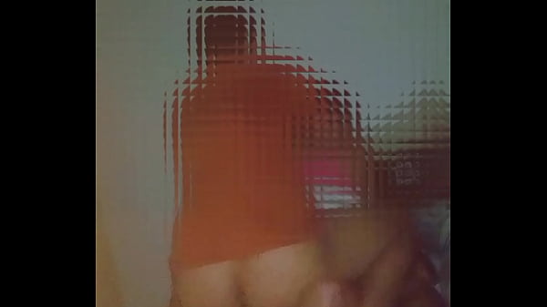 Metendo no cu da esposa na frente do marido 