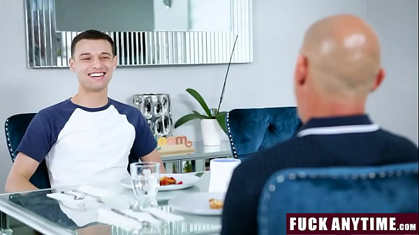 StepSon Can Fuck His 's Assistant As Freeuse