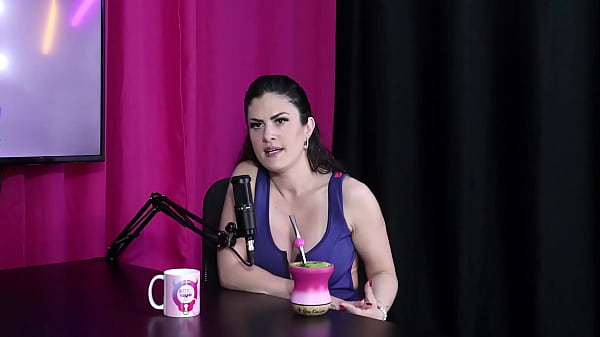 J&aacute; arregou quando encontrou um homem de pau grande e grosso, e quando marcou com uma pessoa na internet... - Amanda Smell (SHEER/RED)