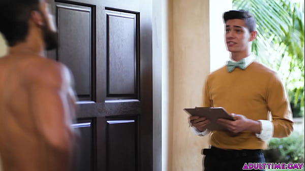 Benvi is about to have sex for his first time in life, with the well hung man Luka Phoenix! 