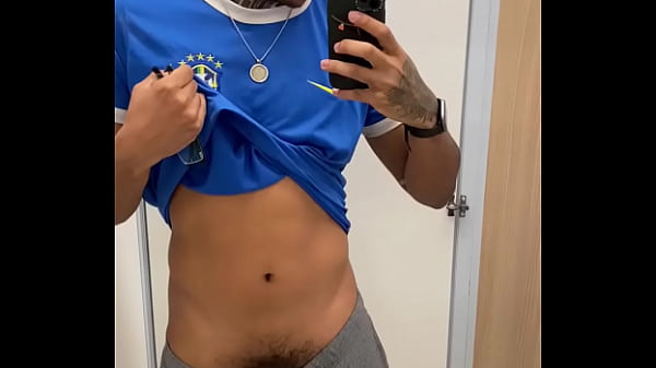 mostrando pauzao na loja