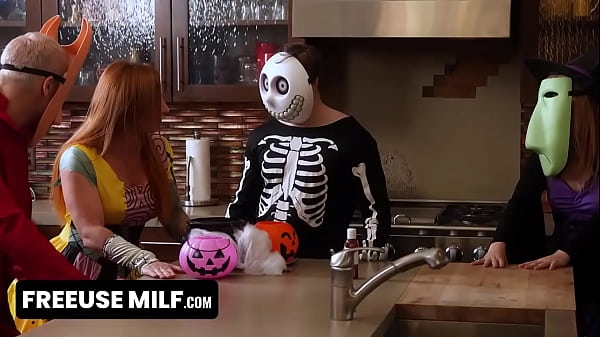When It Comes To Halloween Pranks, Nobody Is Better Than These 3 Naughty StepSiblings - FreeUseMilf