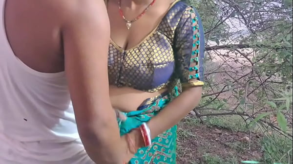 Desi Hot santhali bhabhi outdoor fucking i