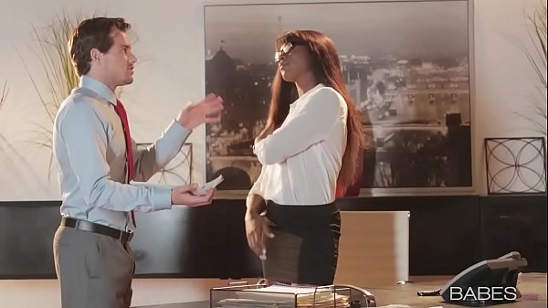 Babes - BITCH BOSS - Ana Foxxx