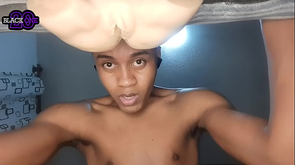 The young athletic man with a 20cm cock needs to blow a load so he uses the asshole of his Fleshlight