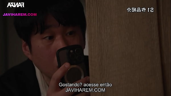 A puta safada traiu o esposo e foi flagrada tomando porra na cara - LEGENDADO