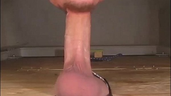 THICK COCK AT GLORYHOLE