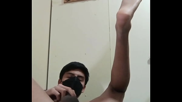 Ense&ntilde;ando mi culito 