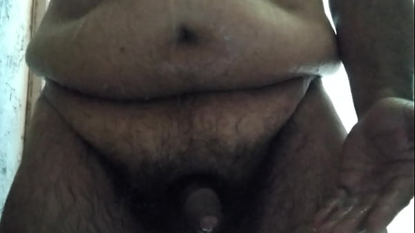 Rica M&aacute;s turbaci&oacute;n en el ba&ntilde;o