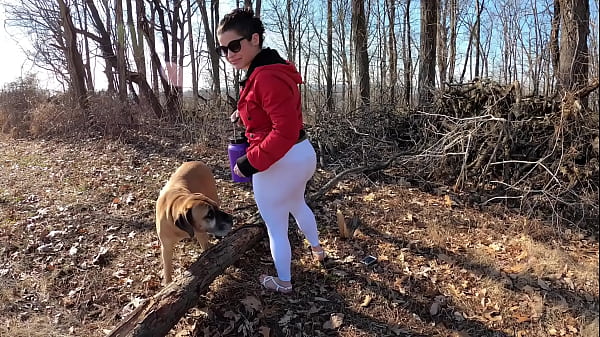 Yoga pants booty spread