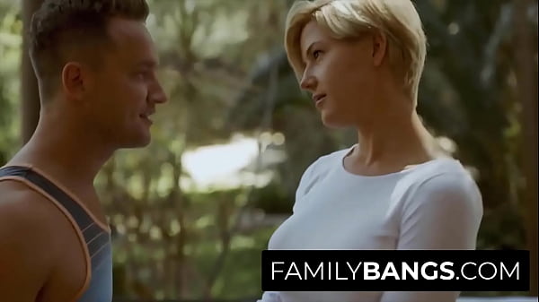 Sinner Mom in a Crush with Jock Stepson ⭐ FamilyBangs.com  