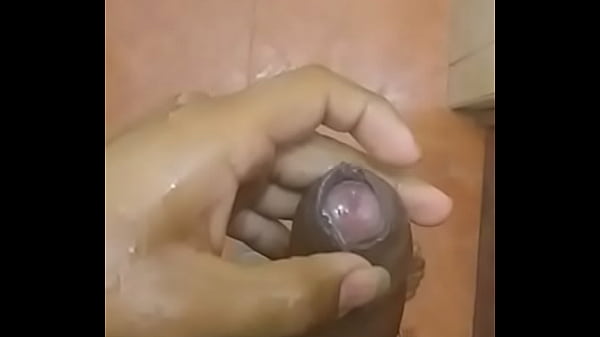 Una paja muy casual.  Esper&aacute;ndote mujer