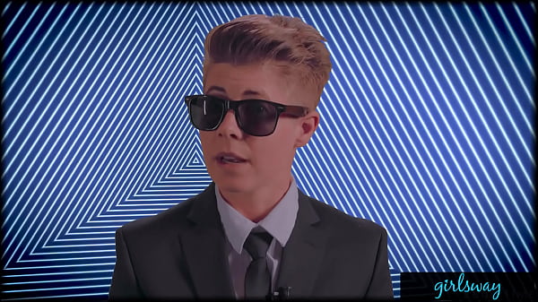 A Lesbian Threesome For The Science!