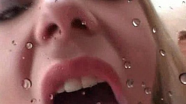 Missy pussy squirting lollipop teen 2