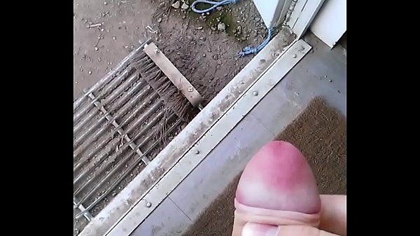 WP 20140517 001 me juking of at work