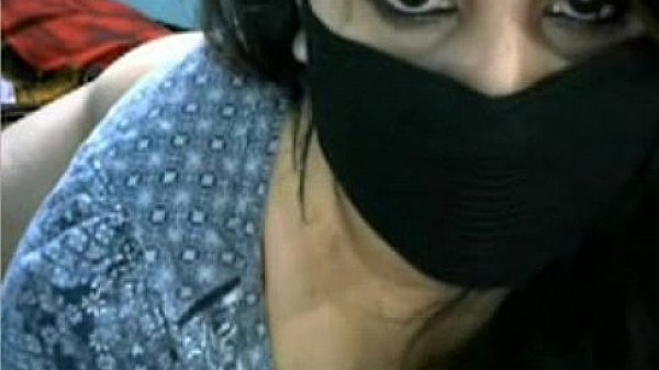 Sexy Big Boobs Aunty Strip to Show Her Big Boobs on Cam 2612