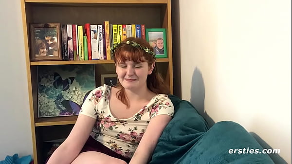 Wild Amateur Paints Her Nude Body and Plays with Hairy Pussy