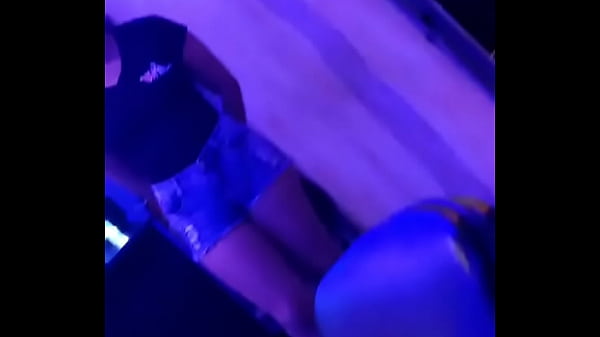 Que delicioso ano tiene mi puta