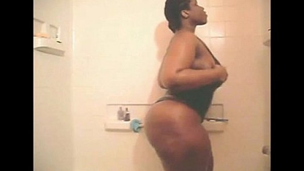 mama dria phat booty