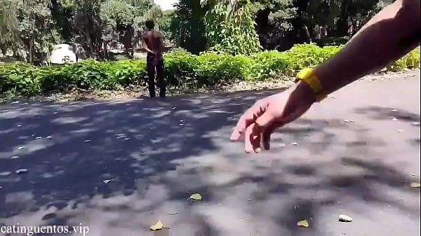 Achamos um preto pirocudo na rua 