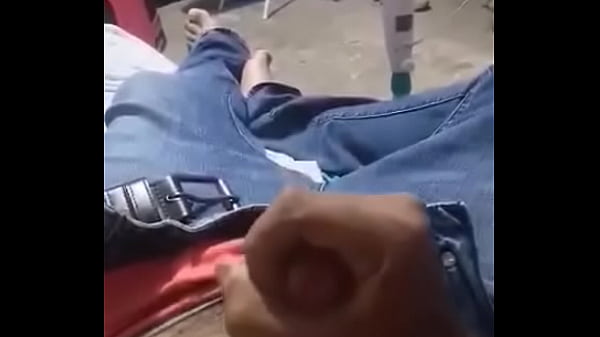 Chacal dotado caliente. Snap caliente uncut