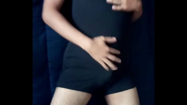 Mi verga dur&iacute;sima en traje de ba&ntilde;o completo de Lycra&copy;